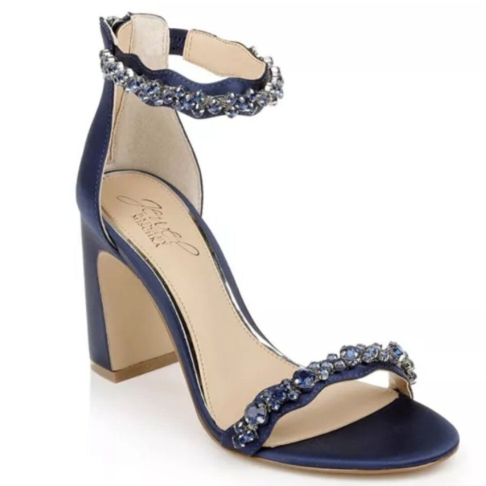 NWOT Jewel Badgley Mischka Odessa Crystal Adorned Block Heel in Size 7.5